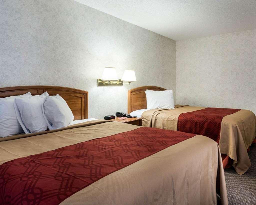 Econo Lodge Inn&Suites Canandaigua Habitación foto