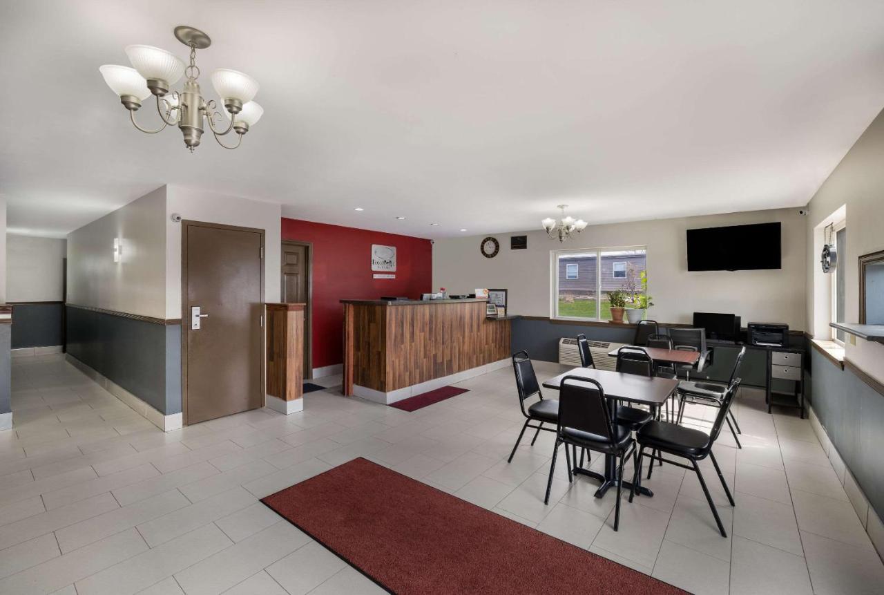 Econo Lodge Inn&Suites Canandaigua Exterior foto